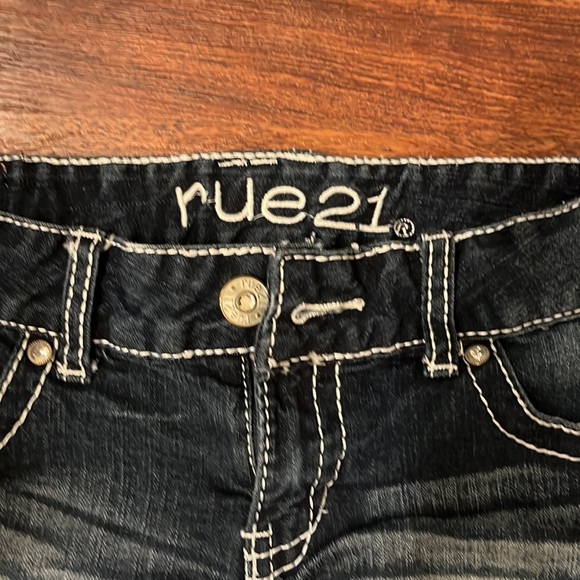 Rue 21 shorts - Picture 2 of 3